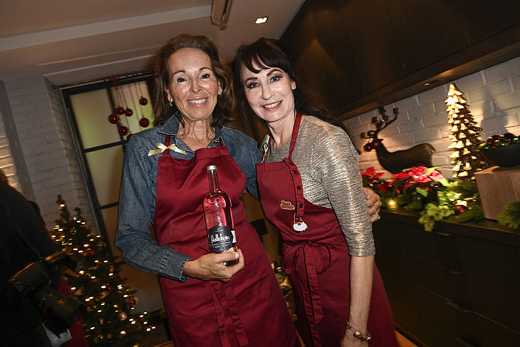  Elisabeth Muhr, Opernsängerin Anna Maria Kaufmann Hallstein Wasser Christmals Cookie Exchange  (©Foto: Brauer Photos Sabine Brauer) 